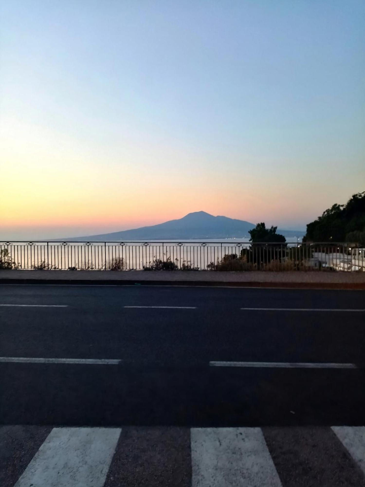Casalulu Holiday Home - Lovely Apartment Sorrento Coast วีโกเอเกวนเซ ภายนอก รูปภาพ